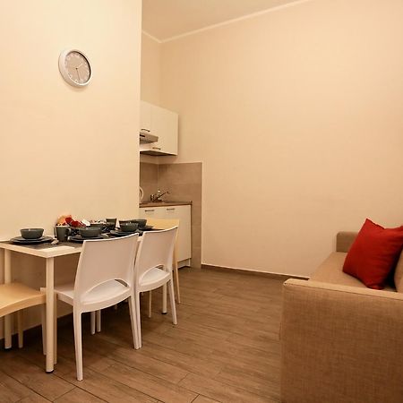 Apartcity Naples B&B Ngoại thất bức ảnh