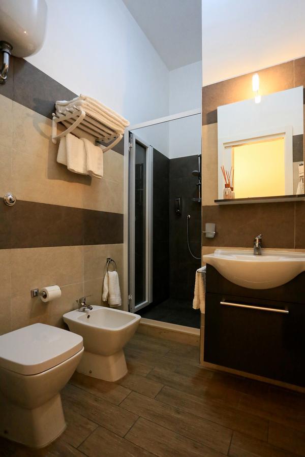 Apartcity Naples B&B Ngoại thất bức ảnh