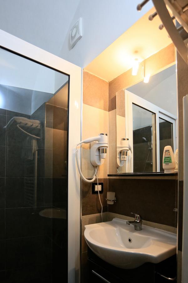Apartcity Naples B&B Ngoại thất bức ảnh